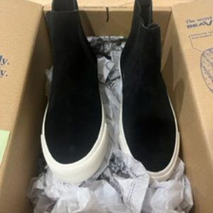 SeaVees Laguna Chelsea Black Boot  - NIB 8.5